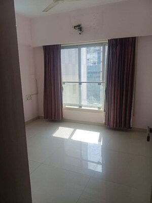 Room in 2 BHK Apartment at Romell Umiya Grandeur, Goregaon East – for Rent