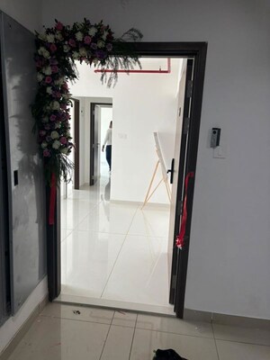 Building Lobby in 2 BHK Apartment at Arkade Aspire, Goregaon East – for Rent