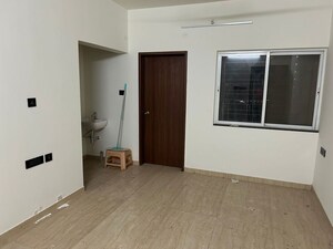 Room in 1 BHK Apartment at Tejas Chintamani Heights, Manjari – for Sale