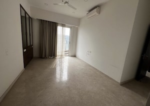 Room in 3 BHK Apartment at Lokhandwala Minerva Mahalaxmi, Mahalaxmi – for Rent