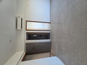 Furnished Amenities in 2 BHK Apartment at Lodha Bellagio, Powai – for Rent