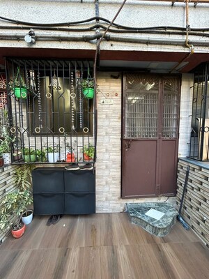 Balcony in 2 BHK Apartment at Shell Colony, Chembur – for Rent