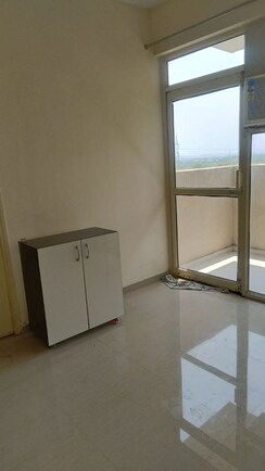 1 BHK Apartment For Sale in Pyramid Altia