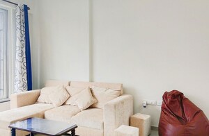 Living Room in  Pg at Asha Nagar – for Rent