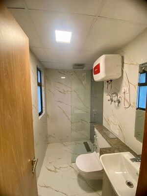 Bathroom in 3 BHK Apartment at M3M Heights, Sector 65 – for Rent