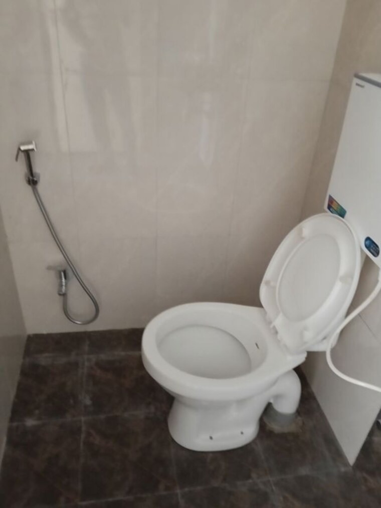 Bathroom, nimbalkar nagar 2 Bedroom 901 Sq.Ft. Apartment In Nimbalkar Nagar Pune 10295491