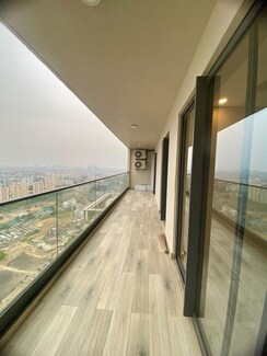 3 BHK + Servant Room Apartment For Rent in M3M Heights