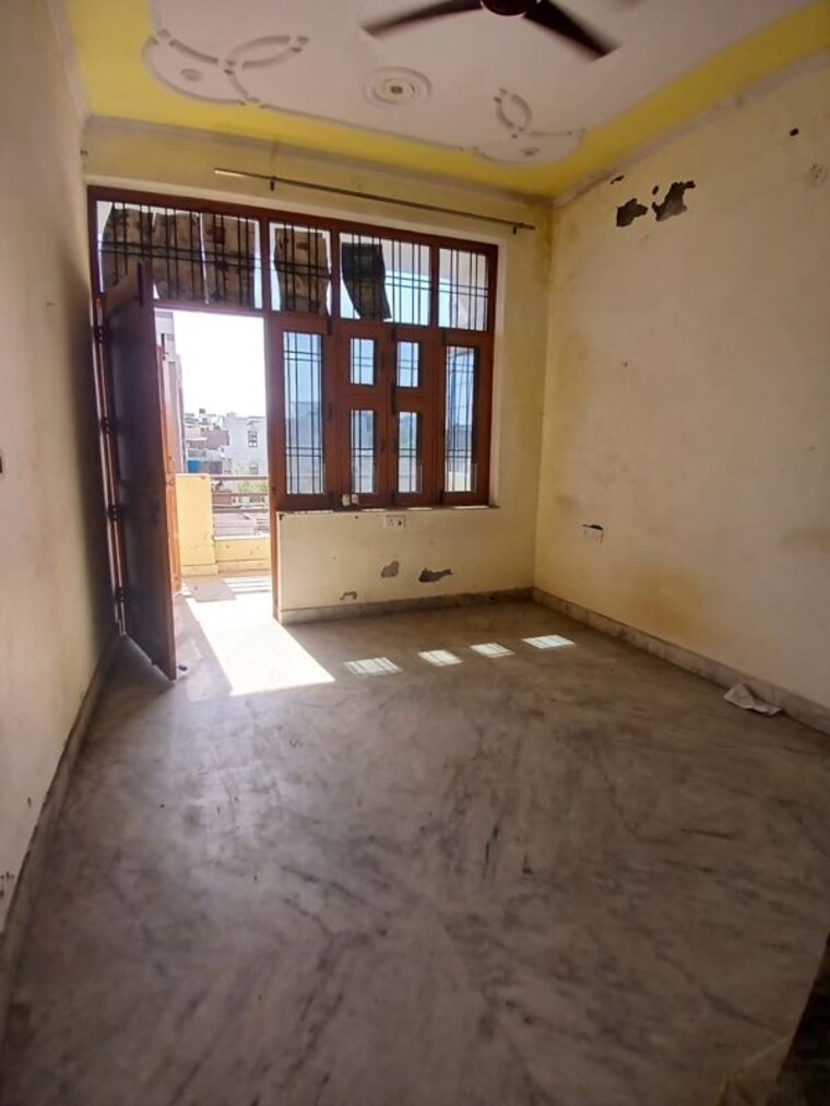 Room, indraprastha colony 3 Bedroom 200 Sq.Ft. Builder Floor In Indraprastha Colony Faridabad 10295692