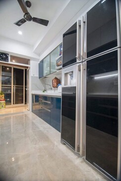 4 BHK + Pooja Room,Servant Room,Study Room,Extra Room Apartment For Rent in Adani Ten BKC