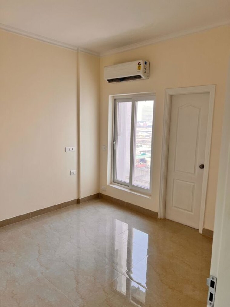 Room, shree-vardhman-victoria 3 Bedroom 1950 Sq.Ft. Apartment In Sector 70 Gurgaon 10295694