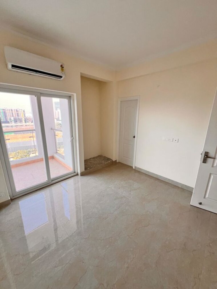 Room, shree-vardhman-victoria 3 Bedroom 1950 Sq.Ft. Apartment In Sector 70 Gurgaon 10295694