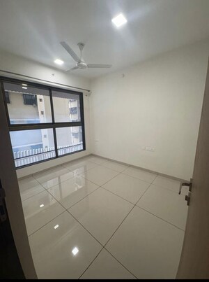 Bedroom in 1.5 BHK Apartment at Chandak 34 Park Estate, Goregaon West – for Rent