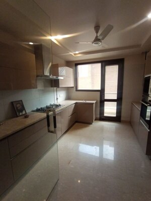 Kitchen in 3 BHK Builder Floor at Khande Rao Dongari – for Rent