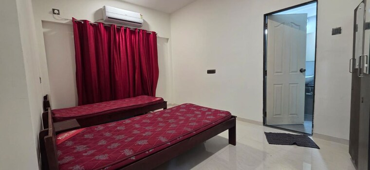 Bedroom, goregaon west Pg For Boys In Goregaon West 10295929