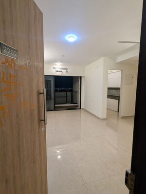 Room in 2 BHK Apartment at Dosti Eastern Bay, Wadala – for Rent