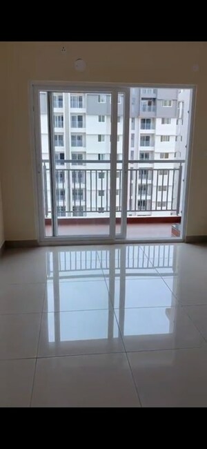 Room in 2 BHK Apartment at TVS Emerald Jardin, Singasandra – for Sale