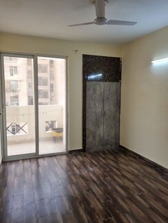 2 BHK Apartment For Rent in VVIP Addresses