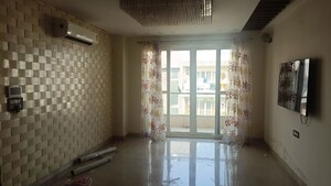 Room in 4 BHK Apartment at Ansal API Esencia, Sector 67 – for Rent