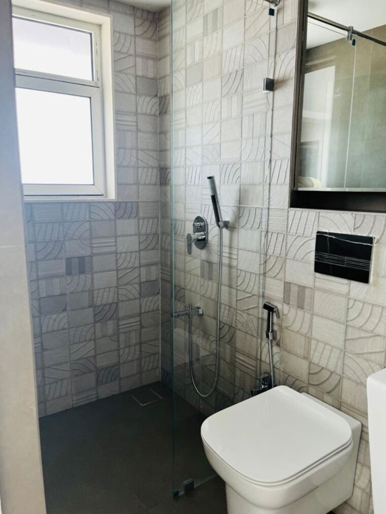 Bathroom, worli 3 Bedroom 3695 Sq.Ft. Apartment In Worli Mumbai 10296038