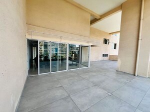 Room in 3 BHK Apartment at Worli – for Rent