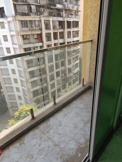 2 BHK + Pooja Room Apartment For Rent in Bandra East
