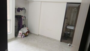 Room in 1 BHK Apartment at Lodha Amara, Kolshet Road – for Rent