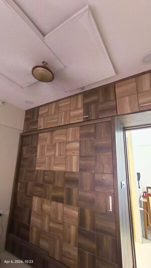 Furnished Amenities in 2 BHK Apartment at Lodha Amara, Kolshet Road – for Rent