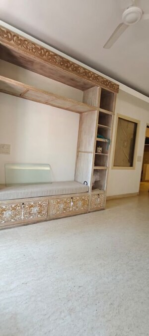 Living Room in 3 BHK Apartment at Defence Colony – for Rent