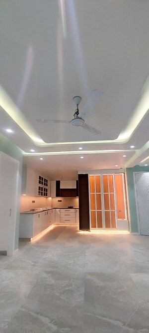 Furnished Amenities in 4 BHK Builder Floor at Palm Residency Chhatarpur, Chattarpur – for Sale