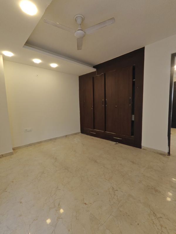6+ BHK + Servant Room,Store Room Independent House For Sale in Ansal Sushant Lok I