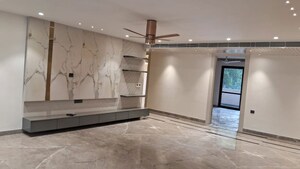 Balcony in 4 BHK Builder Floor at Dlf Phase I – for Rent