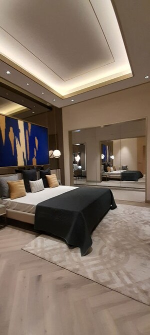 Master Bedroom in 4 BHK Builder Floor at BPTP Amstoria, Sector 102 – for Sale