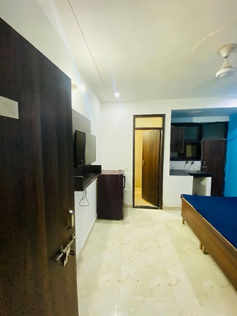 Living Room, dlf city phase 3 1 RK 310 Sq.Ft. Builder Floor In Dlf City Phase 3 Gurgaon 10296231