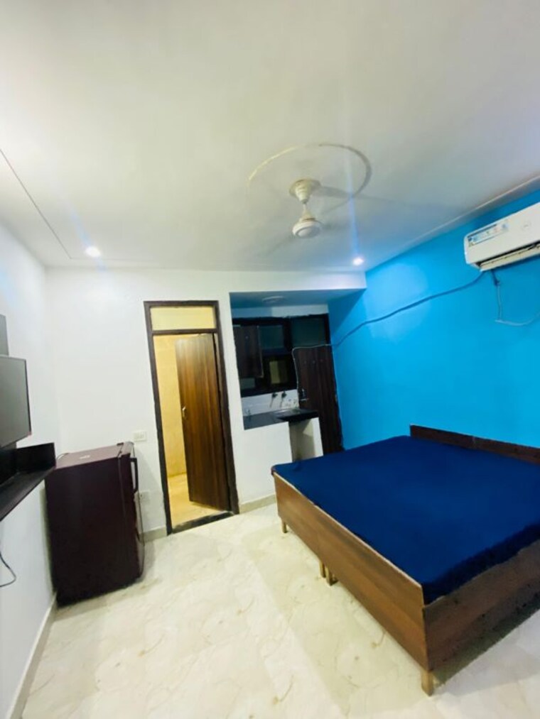 Living Room, dlf city phase 3 1 RK 310 Sq.Ft. Builder Floor In Dlf City Phase 3 Gurgaon 10296231