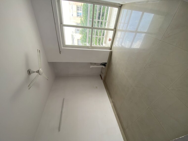 Balcony, bptp-park-floors-i 3 Bedroom 1458 Sq.Ft. Apartment In Sector 77 Faridabad 10296279