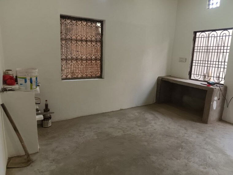 Room, yusufpur 1 RK 500 Sq.Ft. Builder Floor In Yusufpur Ghazipur 9192184