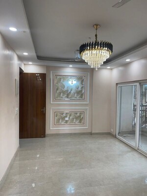 Room in 4 BHK Apartment at Javin Raj Empire, Raj Nagar Extension – for Sale