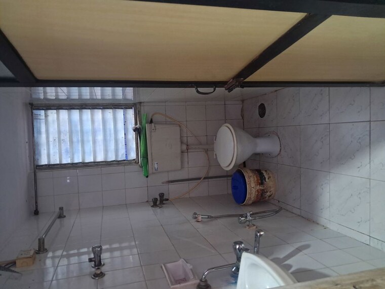 Bathroom, powai 1 Bedroom 460 Sq.Ft. Apartment In Powai Mumbai 10296331