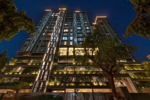 4 BHK Penthouse For Sale in S Raheja New Light, Khar West