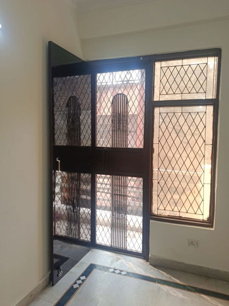 Room, mehrauli 3 Bedroom 1100 Sq.Ft. Builder Floor In Mehrauli Delhi 10296341