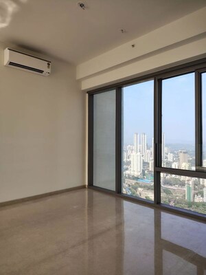 Room in 3 BHK Apartment at Piramal Mahalaxmi, Mahalaxmi – for Rent