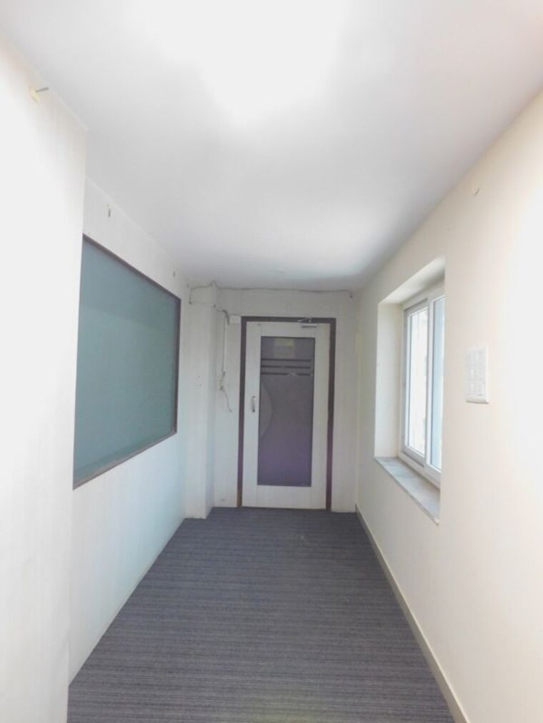 Room, madhapur Commercial Office Space 2500 Sq.Ft. In Madhapur Hyderabad 10296372