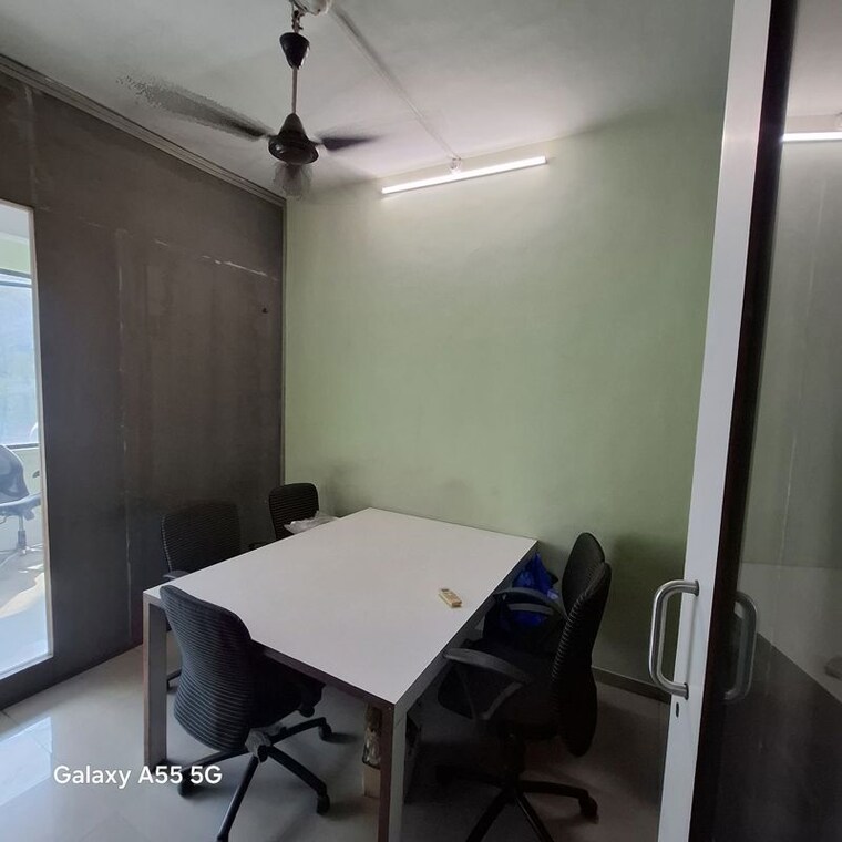 Team Area, lodha-supremus-powai Commercial Office Space 690 Sq.Ft. In Powai Mumbai 10296375