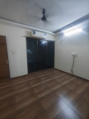 Room in 2 BHK Apartment at Juhi Greens, Seawoods – for Rent