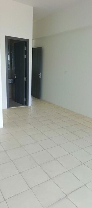 Room in 3 BHK Apartment at Piramal Mahalaxmi, Mahalaxmi – for Rent