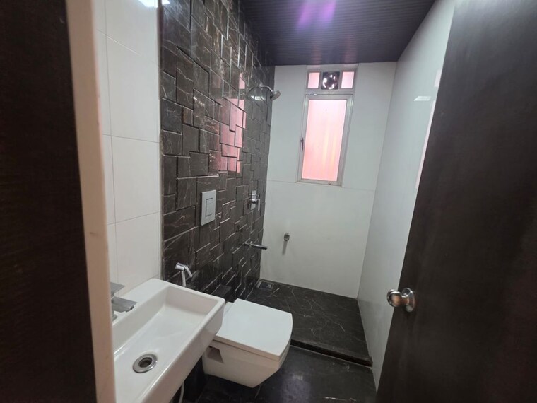 Bathroom, navy colony Pg For Boys In Navy Colony 10296368