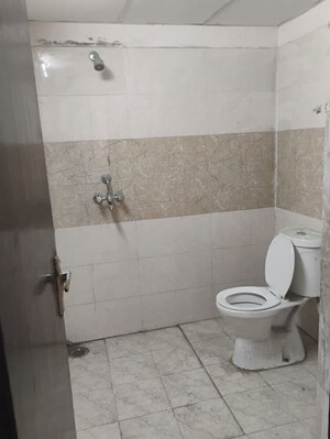 Bathroom in 2 BHK Apartment at Amrapali Golf Homes, Sector 4 Greater Noida – for Rent