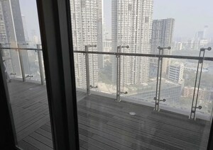 Room in 4 BHK Apartment at Lodha The World Towers World One Tier 3 Trinity, Worli – for Rent