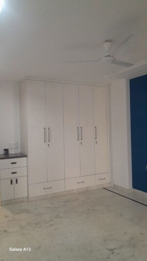 Building Lobby in 3 BHK Builder Floor at SS Mayfield Gardens, Sector 51 – for Rent