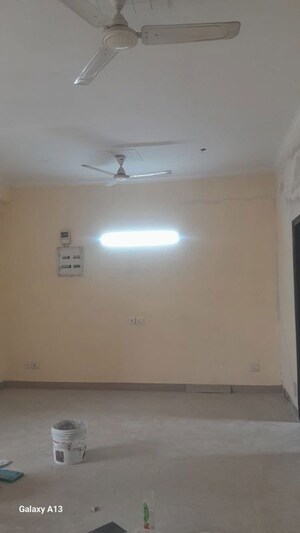 Room in 3 BHK Builder Floor at SS Mayfield Gardens, Sector 51 – for Rent